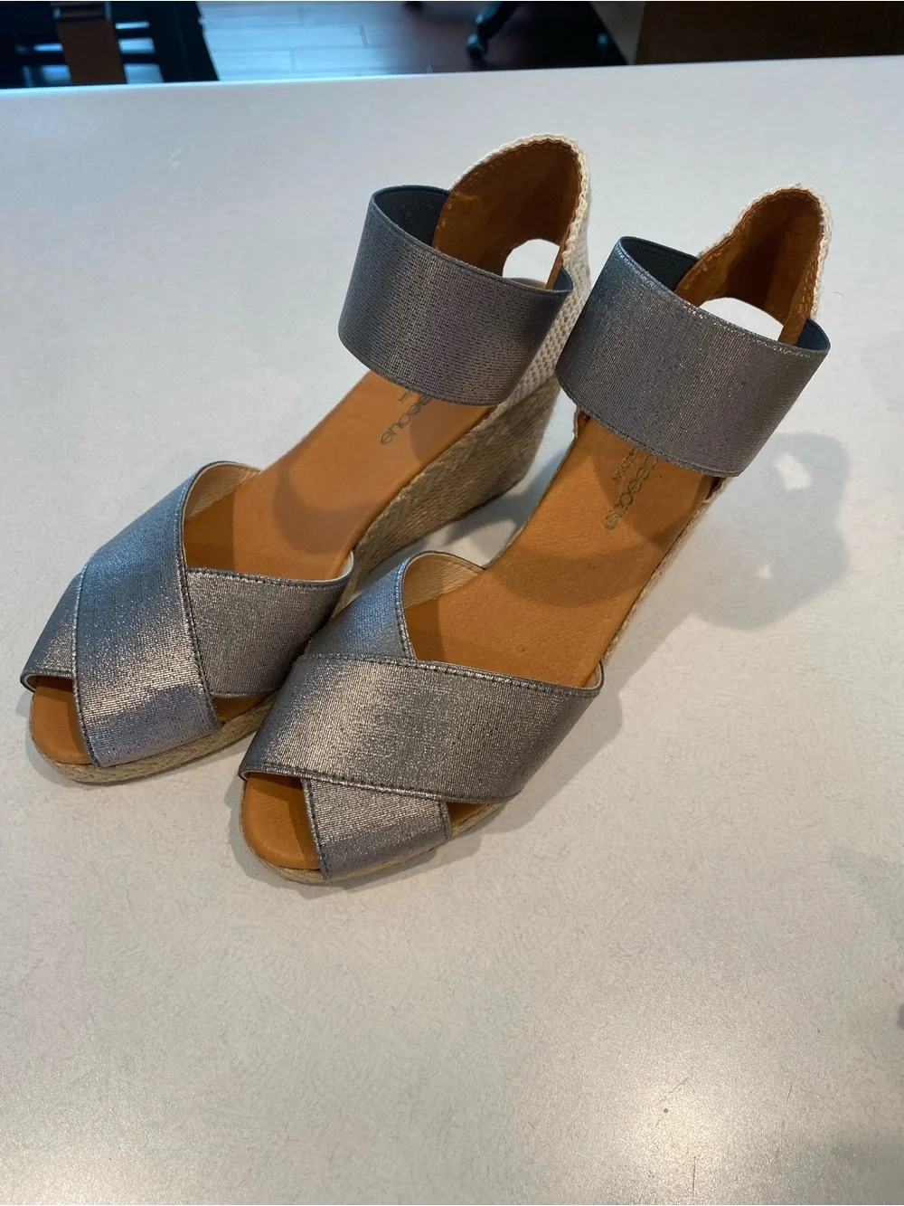 Andre Assous Gray Metallic and Natural Wedge Sandals. Leather Sole. Size 10